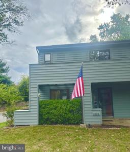 1028 CEDAR RIDGE COURT