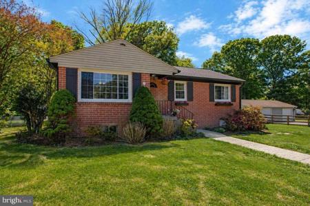 24 ROBSHIRE MANOR ROAD