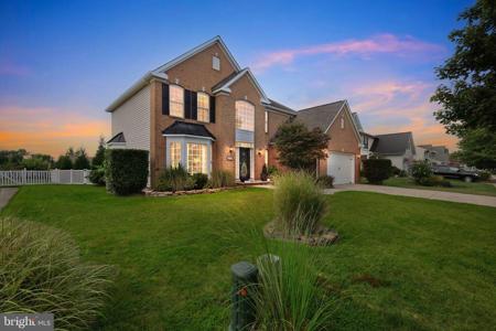 419 CREEKS END LANE