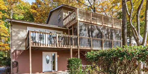 702 OCEAN PKWY