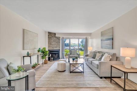 7036 HARBOUR VILLAGE COURT