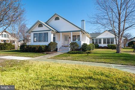 17 CROMWELL DRIVE