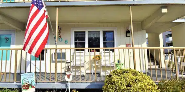 10 129TH STREET