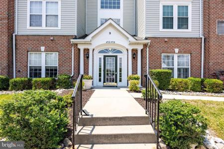 4938 BRIGHTLEAF COURT