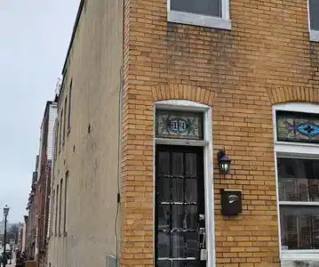 3121 DILLON STREET