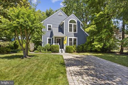 4 KELLY COURT
