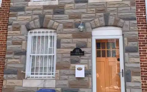 615 ROSE STREET