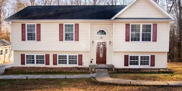 26 LOVELACE LANE