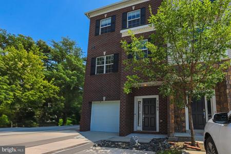 7705 LEXINGTON COURT