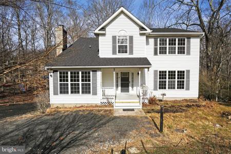 481 SADDLE COURT