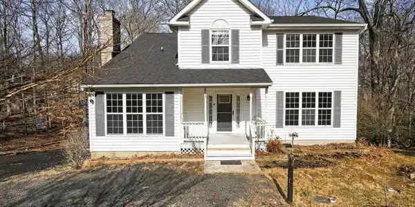 481 SADDLE COURT