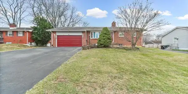 206 WERDEN DRIVE