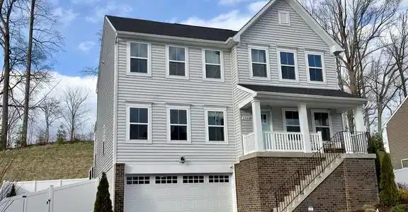 2944 HERITAGE DRIVE