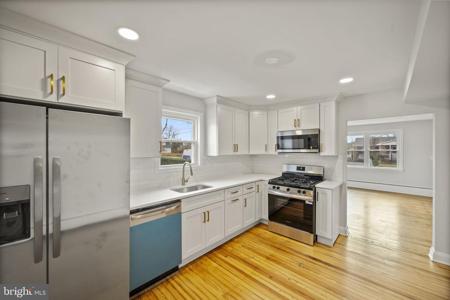 834 DORSEY AVENUE