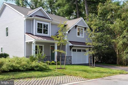 1009 MOSS HAVEN COURT
