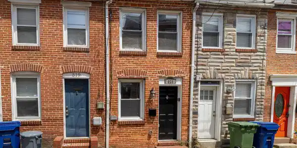 521 CHAPEL STREET