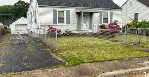 7 EDGEWATER TERRACE