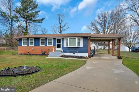 5 E ALTON COURT