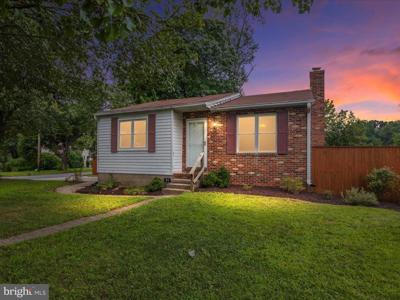 89 CREEKVIEW COURT