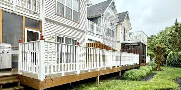 932 YACHT CLUB DRIVE