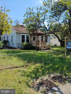 933 ANDREWS ROAD