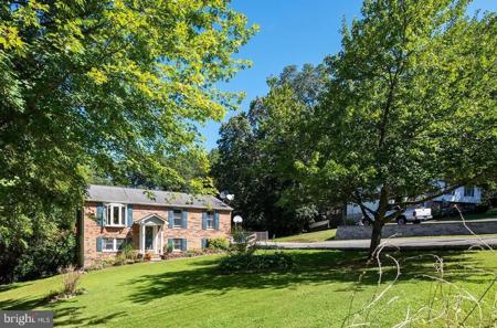 3812 SPRINGHILL DRIVE