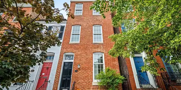 112 MONTGOMERY STREET