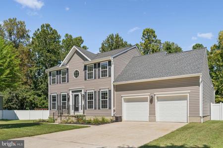 2802 SAGAMORE COURT