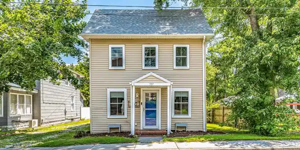 507 FERRY STREET