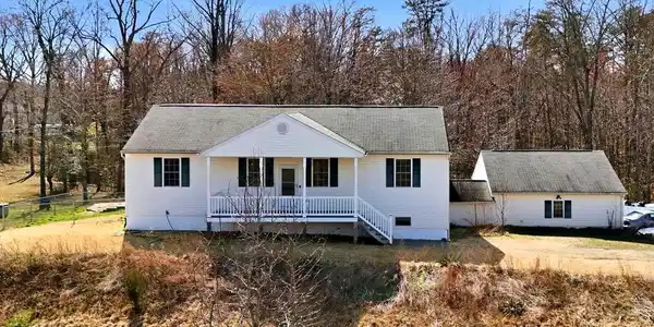 7 VIKING LANE