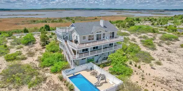 2118 BAY SHORE DRIVE