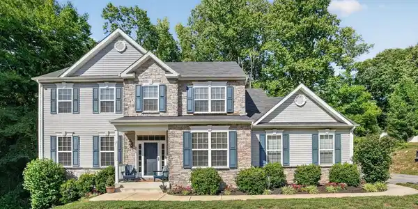 485 SYLVAN PLACE