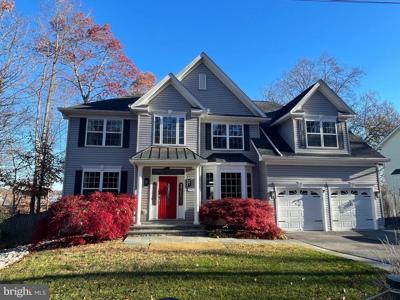 3325 GLEBE DRIVE