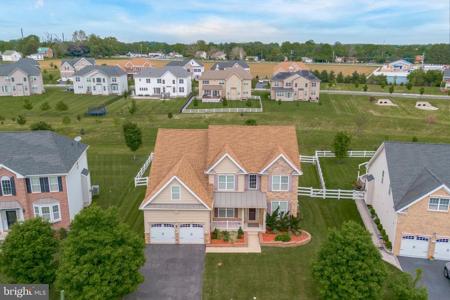 1222 CAITLIN WAY