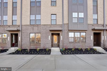 105B CROMWELL STREET
