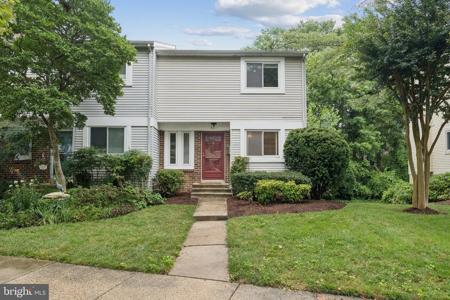 11 ROCKWELL COURT