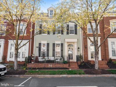 811 MONUMENT AVENUE