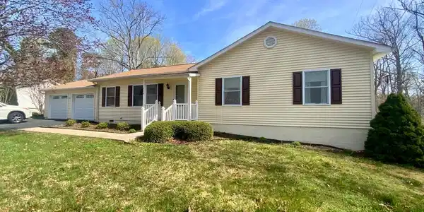 634 GUNSMOKE TRAIL