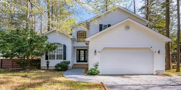 2 MOONRAKER ROAD