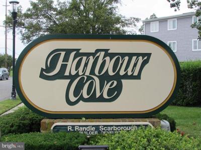 1016 HARBOUR COVE