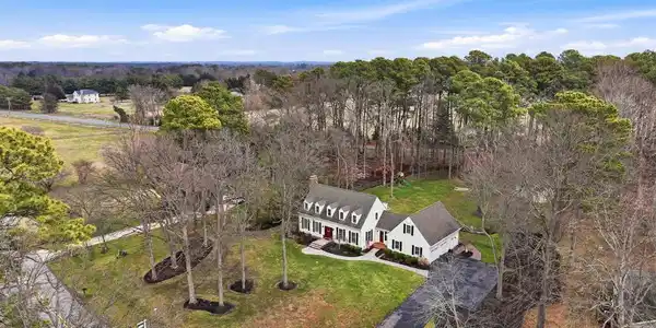 322 PROSPECT BAY DRIVE
