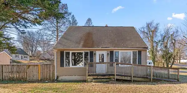 319 ALAMEDA PARKWAY