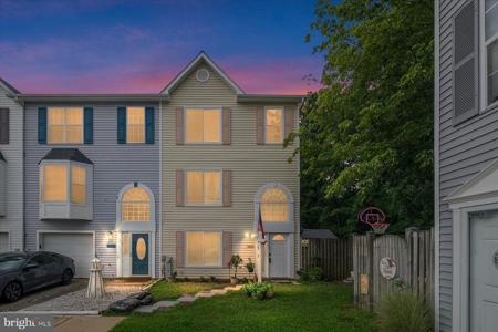9428 SEA BREEZE COURT
