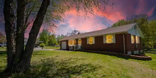 4007 LEE ROAD