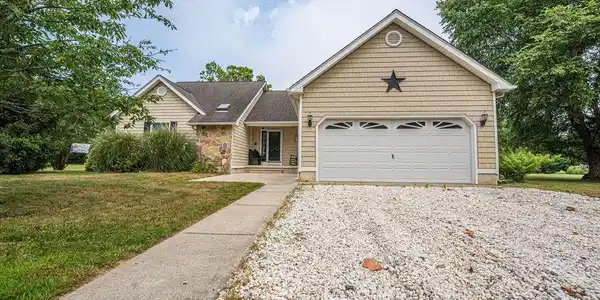 1 GOLDENROD COURT