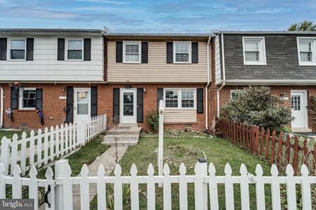 1717 FORT HENRY COURT