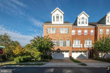 201 BURGUNDY LANE