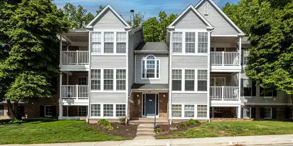 1304 CLOVER VALLEY WAY