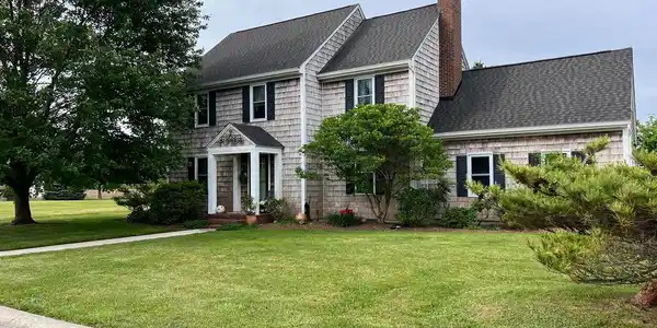 3 SURF AVENUE