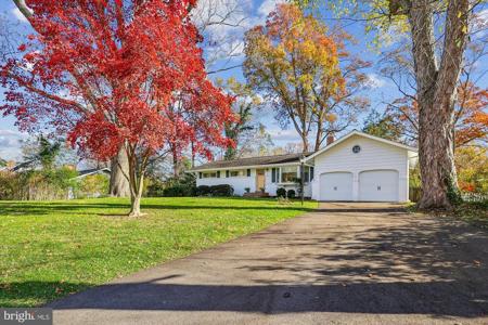 1913 DULANEY PLACE